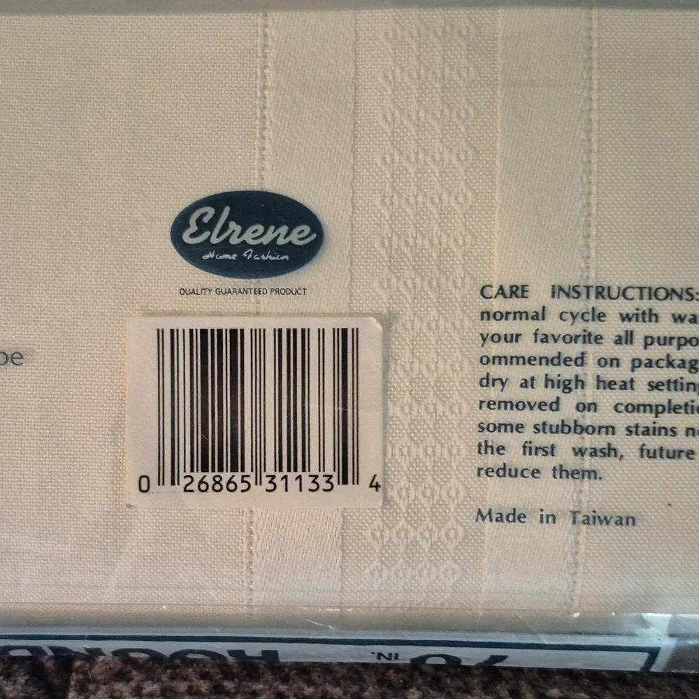 Elrene Satin Stripe Tablecloth 70